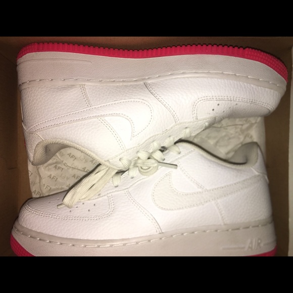 white racer pink air force 1